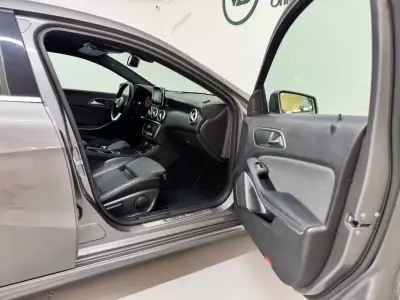 Mercedes-Benz A 180 2016 - 14950 EUR, 142000 km - AUTO.MOTO.pt - 142000km - foto 47 de 54