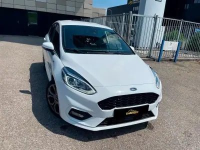 Ford Fiesta 2021 - 12450 EUR, 121472 km - AUTO.MOTO.pt - 121472km - foto 2 de 10
