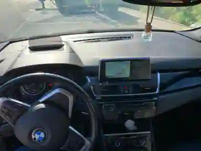 BMW 216 Gran Tourer 2015 - 12000 EUR, 185000 km - AUTO.MOTO.pt - 185000km - foto 13 de 20