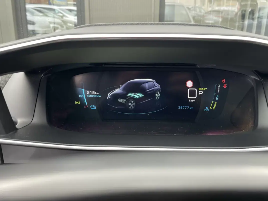 Peugeot e-208 2022 - 18650 EUR, 38776 km - AUTO.MOTO.pt - 38776km - foto 46 de 47