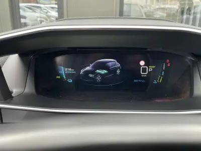 Peugeot e-208 2022 - 18650 EUR, 38776 km - AUTO.MOTO.pt - 38776km - foto 46 de 47