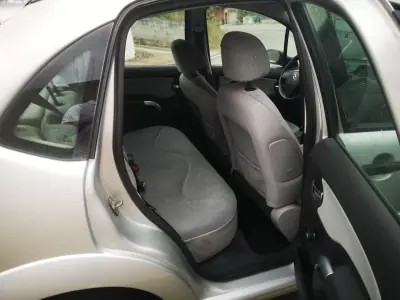 Citroën C3 2004 - 3250 EUR, 145000 km - AUTO.MOTO.pt - 145000km - foto 11 de 16