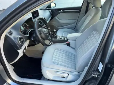 Audi A3 Limousine 2015 - 15900 EUR, 238805 km - AUTO.MOTO.pt - 238805km - foto 9 de 18