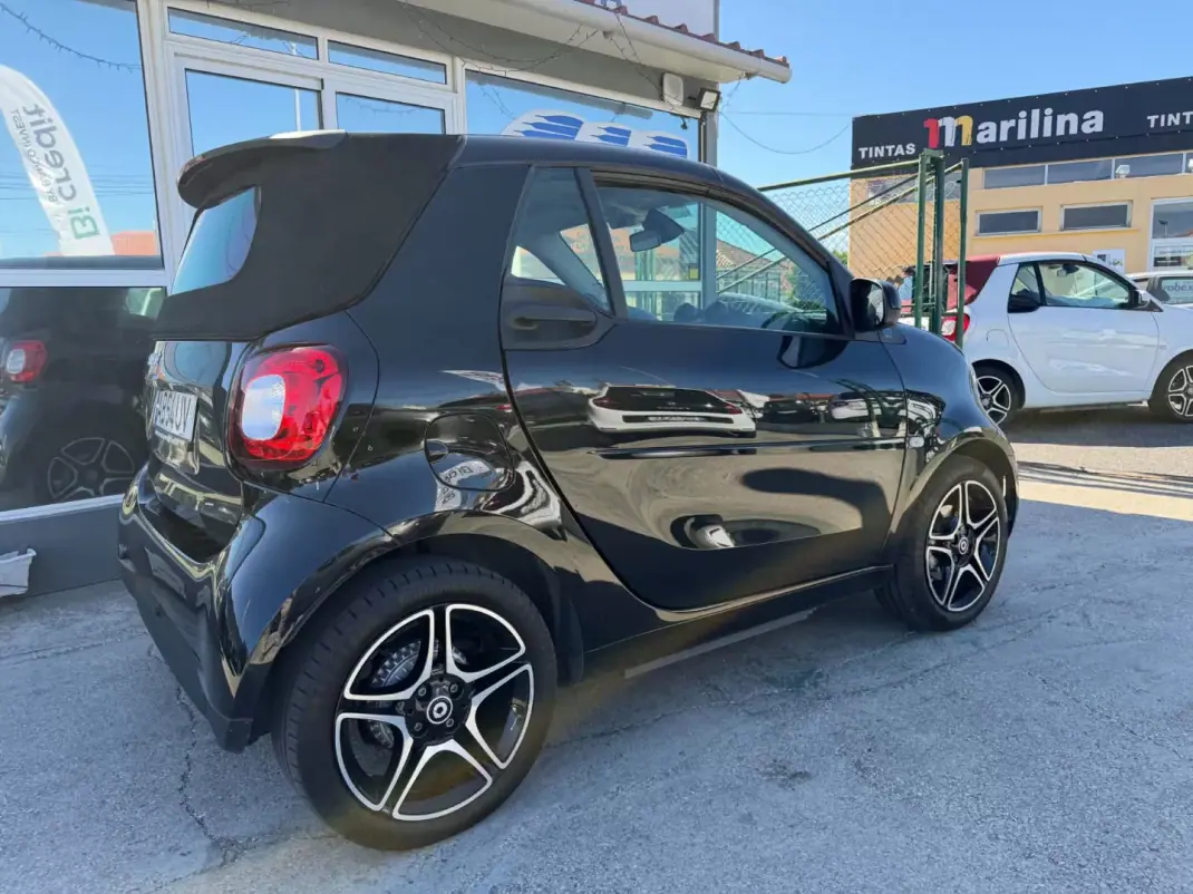 Smart Fortwo Cabrio 2020 - 15750 EUR, 20000 km - AUTO.MOTO.pt - 20000km - foto 8 de 9