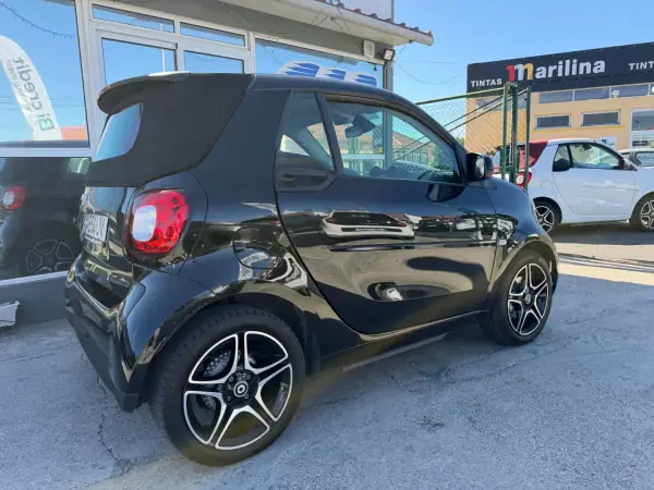 Smart Fortwo Cabrio 2020 - 14980 EUR, 20000 km - AUTO.MOTO.pt - 20000km - foto 8 de 9