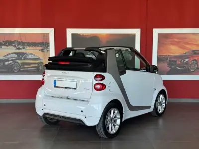 Smart Fortwo Cabrio 2012 - 8990 EUR, 101606 km - AUTO.MOTO.pt - 101606km - foto 10 de 19