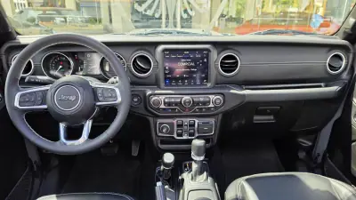 Jeep Wrangler Unlimited 2023 - 71900 EUR, 37675 km - AUTO.MOTO.pt - 37675km - foto 14 de 23