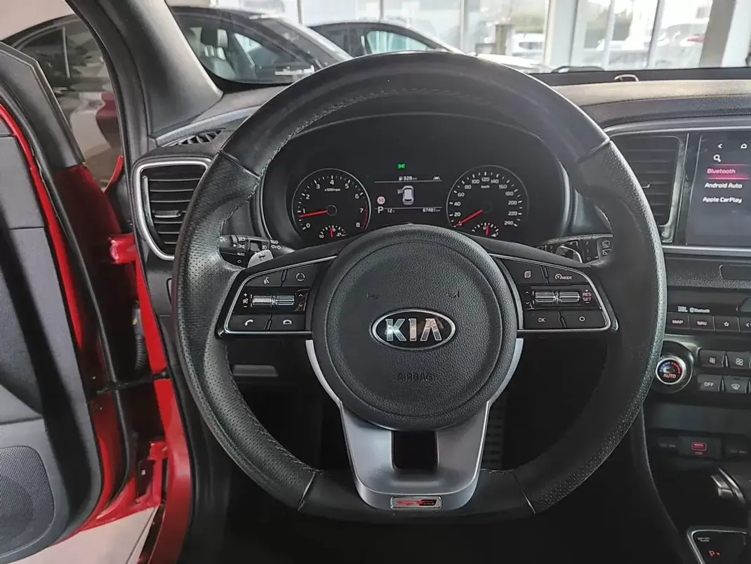 Kia Sportage 2021 - 19750 EUR, 67500 km - AUTO.MOTO.pt - 67500km - foto 25 de 36