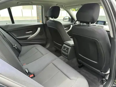 BMW 320 2013 - 13900 EUR, 280000 km - AUTO.MOTO.pt - 280000km - foto 59 de 64