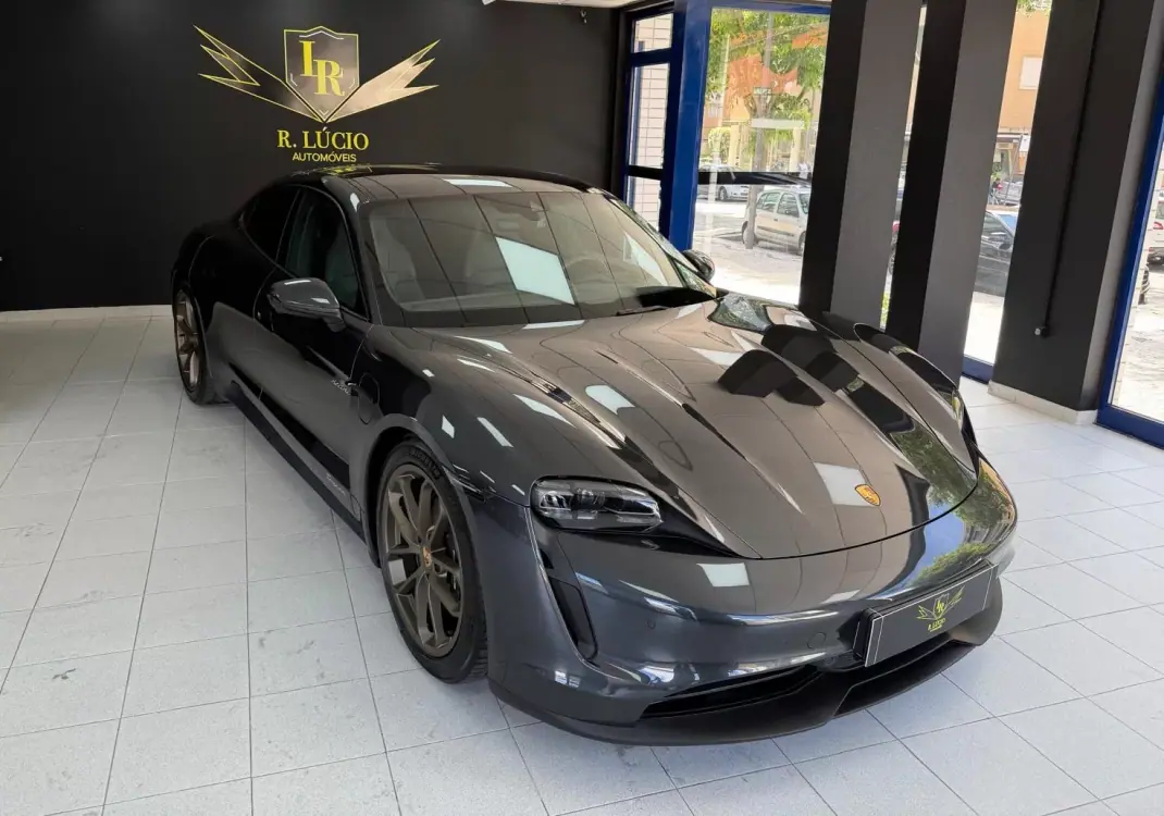 Porsche Taycan 2023 - 69000 EUR, 84534 km - AUTO.MOTO.pt - 84534km - foto 6 de 39