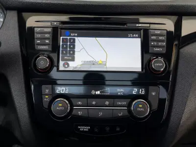 Nissan Qashqai 2018 - 16890 EUR, 94255 km - AUTO.MOTO.pt - 94255km - foto 9 de 19