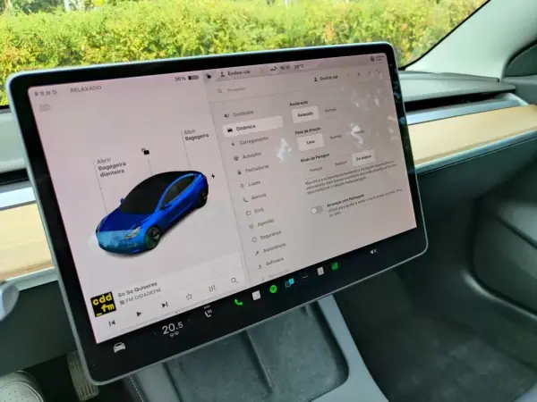 Tesla Model 3 2021 - 25990 EUR, 100000 km - AUTO.MOTO.pt - 100000km - foto 41 de 46