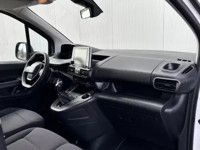 Peugeot Partner 1.6 BlueHdi 100cv Premium 2020 - 13990 EUR, 135000 km - AUTO.MOTO.pt - 135000km - foto 33 de 35