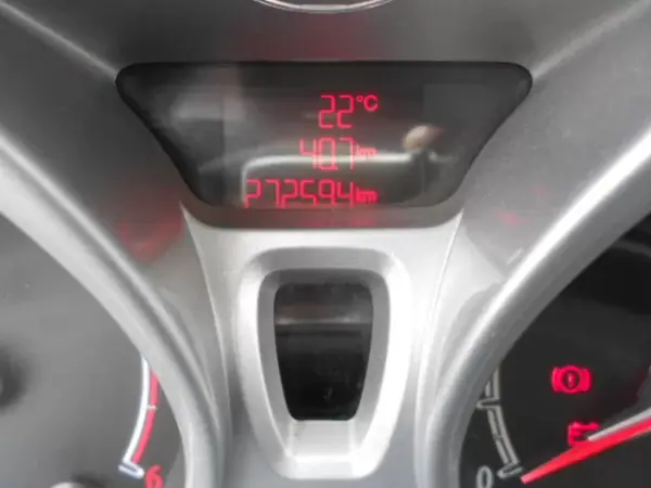 Ford Fiesta 2008 - 6450 EUR, 272594 km - 272594km - foto 9 de 12