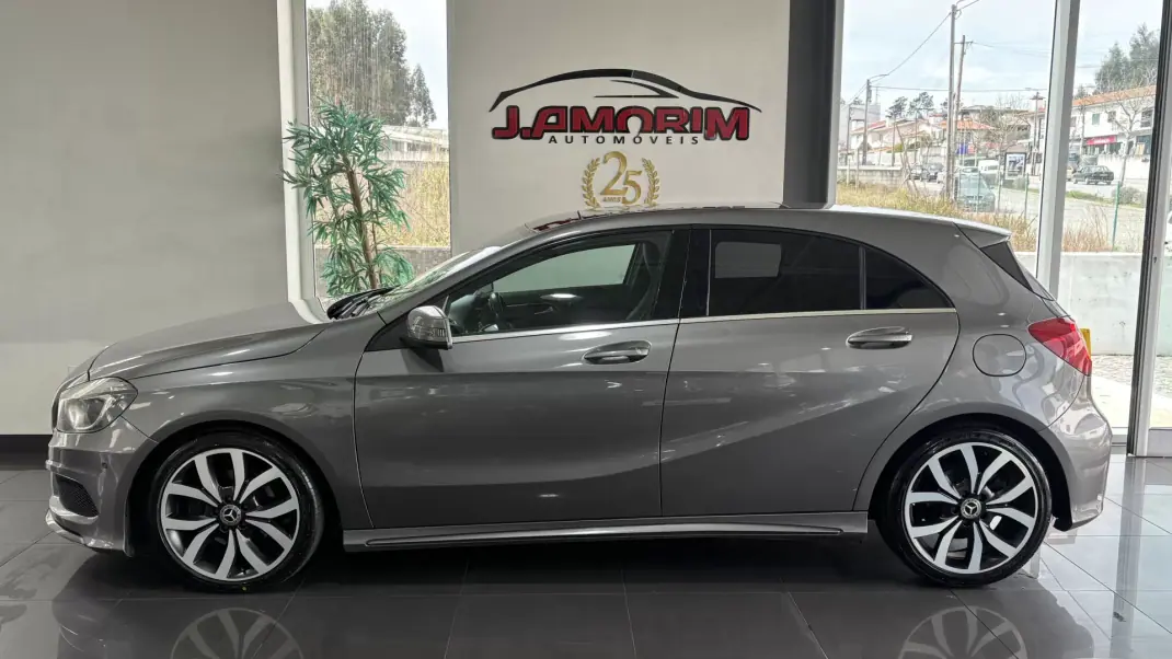 Mercedes-Benz A 200 2012 - 15599 EUR, 248123 km - AUTO.MOTO.pt - 248123km - foto 8 de 9