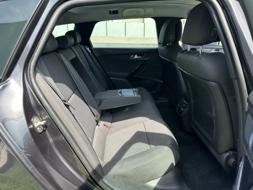 Peugeot 508 SW 2018 - 13900 EUR, 155000 km - AUTO.MOTO.pt - 155000km - foto 61 de 68