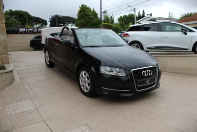 Audi A3 Cabrio 2010 - 11650 EUR, 117000 km - AUTO.MOTO.pt - 117000km - foto 4 de 25