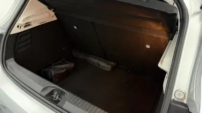 Renault Clio 2021 - 11490 EUR, 171078 km - AUTO.MOTO.pt - 171078km - foto 12 de 27