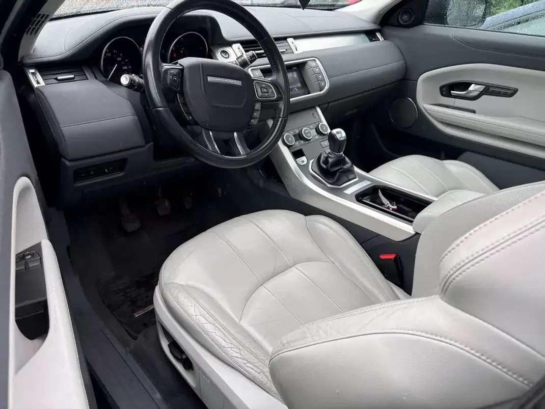 Land Rover Range Rover Evoque 2017 - 16450 EUR, 150620 km - 150620km - foto 10 de 12