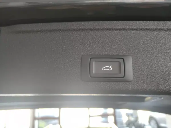 Audi A4 Avant 2021 - 22490 EUR, 149835 km - AUTO.MOTO.pt - 149835km - foto 14 de 15