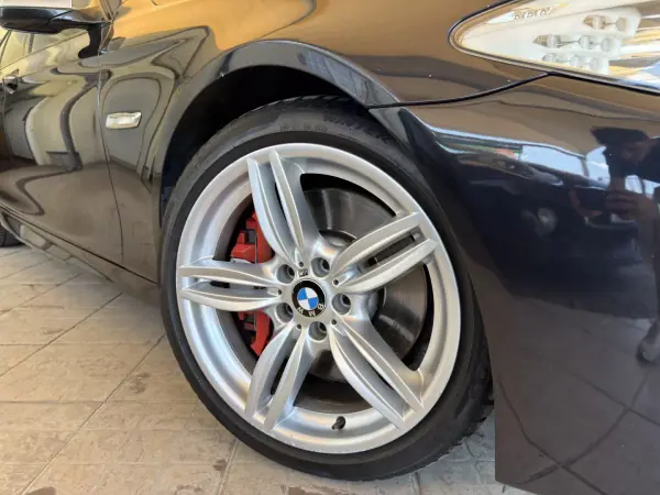 BMW M550d 2013 - 27950 EUR, 124744 km - AUTO.MOTO.pt - 124744km - foto 15 de 53