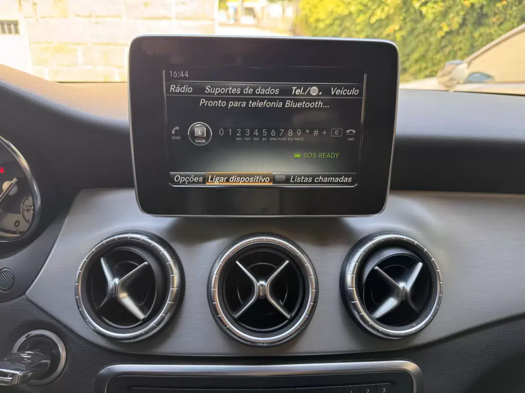 Mercedes-Benz CLA 180 2016 - 18900 EUR, 148405 km - AUTO.MOTO.pt - 148405km - foto 19 de 26