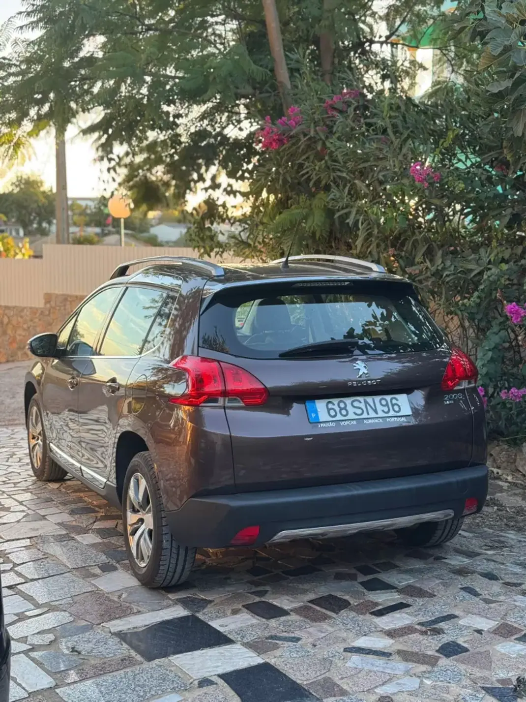 Peugeot 2008 2014 - 14500 EUR, 75896 km - AUTO.MOTO.pt - 75896km - foto 6 de 11