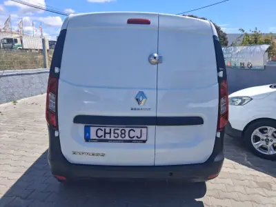 Renault Express 2022 - 10900 EUR, 164000 km - AUTO.MOTO.pt - 164000km - foto 6 de 17