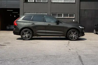 Volvo XC 60 2021 - 34999 EUR, 96771 km - AUTO.MOTO.pt - 96771km - foto 2 de 25