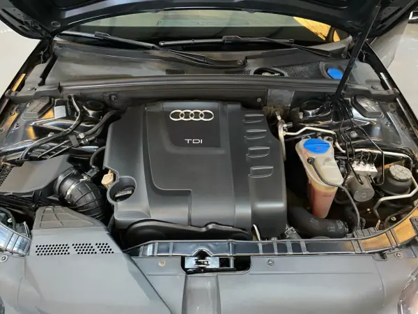 Audi A4 Avant 2010 - 9950 EUR, 287536 km - AUTO.MOTO.pt - 287536km - foto 20 de 20