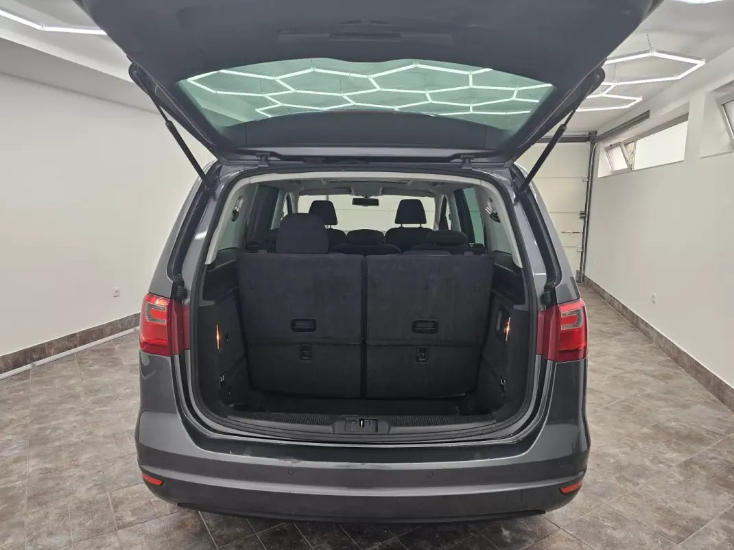 SEAT Alhambra 2011 - 12650 EUR, 216141 km - AUTO.MOTO.pt - 216141km - foto 23 de 51