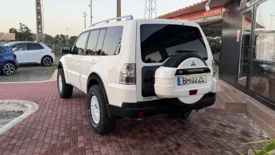 Mitsubishi Pajero 2010 - 29990 EUR, 215000 km - AUTO.MOTO.pt - 215000km - foto 14 de 38