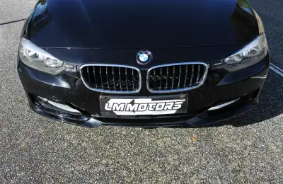 BMW 318 2013 - 14900 EUR, 154000 km - AUTO.MOTO.pt - 154000km - foto 12 de 35