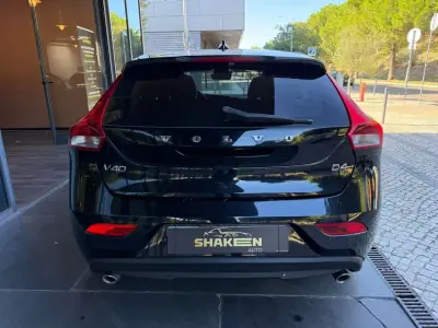 Volvo V40 2015 — photo 4 of 16