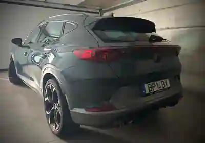 Cupra Formentor 2021 - 25950 EUR, 85500 km - AUTO.MOTO.pt - 85500km - foto 4 de 21