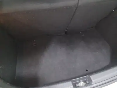 Hyundai i20 2014 - 9890 EUR, 101619 km - AUTO.MOTO.pt - 101619km - foto 34 de 41