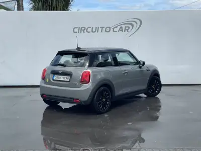 MINI Cooper 2021 - 18500 EUR, 69551 km - AUTO.MOTO.pt - 69551km - foto 6 de 8