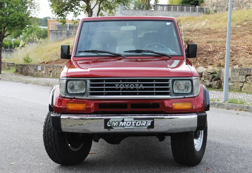 Toyota Land Cruiser 1994 - 38000 EUR, 318000 km - AUTO.MOTO.pt - 318000km - foto 3 de 46