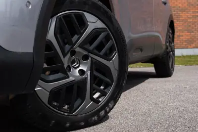 Citroën C4 2022 - 19450 EUR, 80400 km - AUTO.MOTO.pt - 80400km - foto 4 de 19