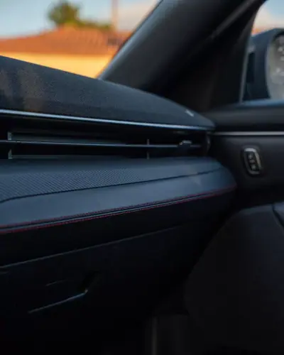 Ford Mustang Mach-E 2021 - 27500 EUR, 132000 km - AUTO.MOTO.pt - 132000km - foto 16 de 27