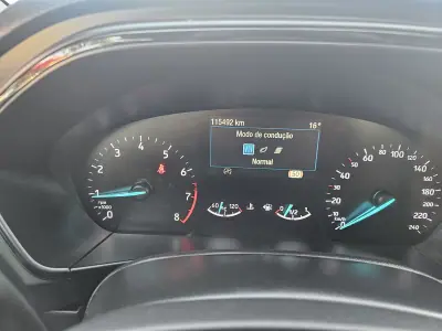Ford Focus SW 2019 - 13800 EUR, 115000 km - AUTO.MOTO.pt - 115000km - foto 43 de 54