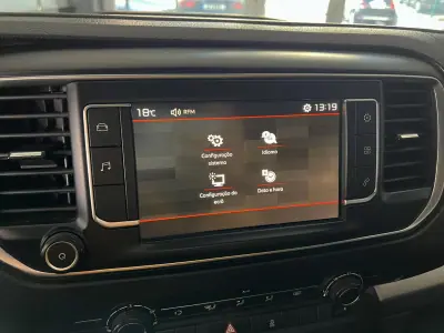 Citroën Spacetourer 2018 - 21800 EUR, 210620 km - AUTO.MOTO.pt - 210620km - foto 13 de 23