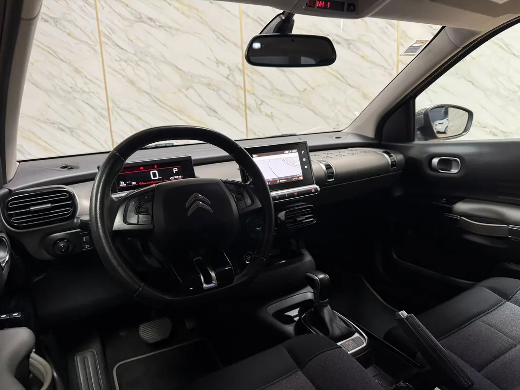 Citroën C4 Cactus 2018 - 15900 EUR, 70000 km - 70000km - foto 6 de 11