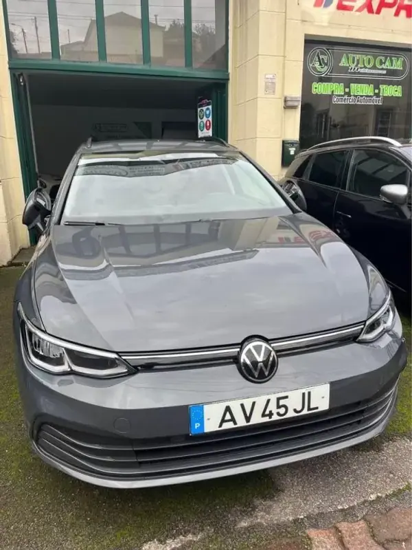 Volkswagen Golf Variant 2021 - 21750 EUR, 75000 km - AUTO.MOTO.pt - 75000km - foto 2 de 8
