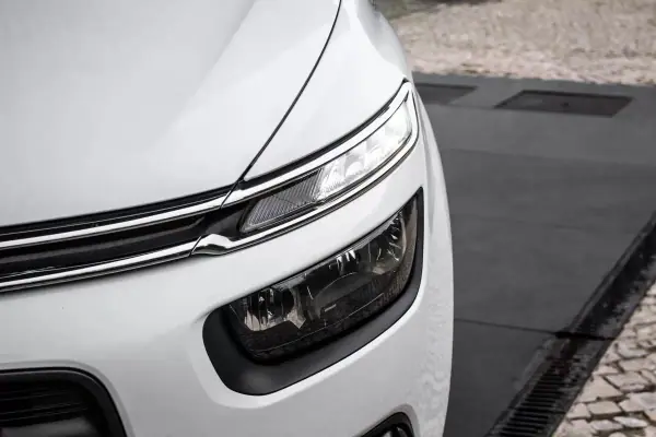 Citroën Grand C4 Spacetourer 2019 - 10750 EUR, 230819 km - AUTO.MOTO.pt - 230819km - foto 8 de 38