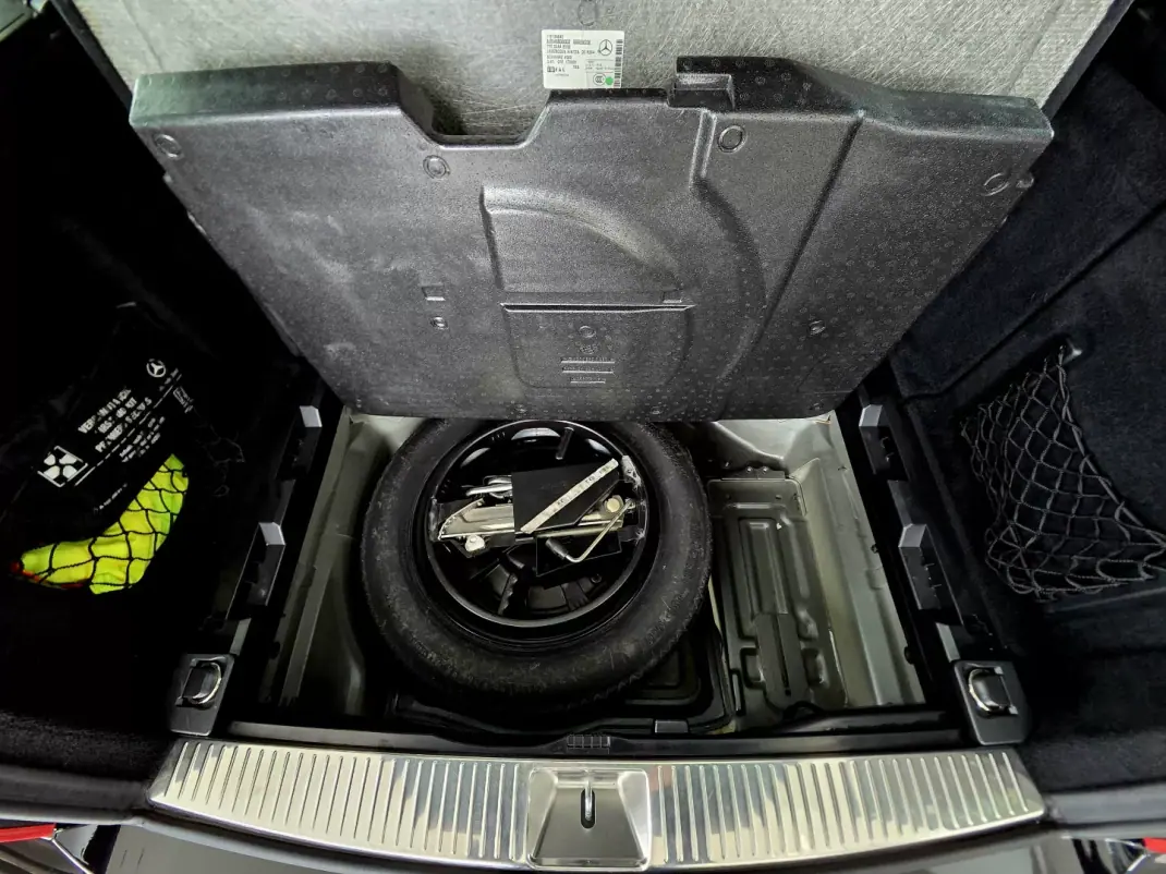 Mercedes-Benz C 220 2011 - 12900 EUR, 222771 km - AUTO.MOTO.pt - 222771km - foto 28 de 31