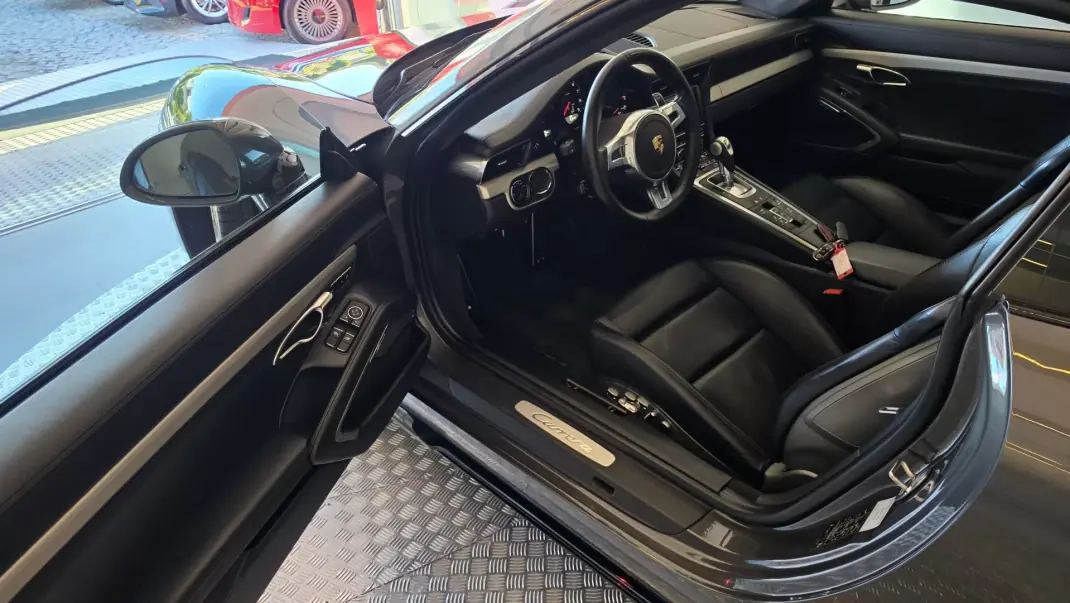 Porsche 911 2012 - 89750 EUR, 89578 km - 89578km - foto 6 de 69
