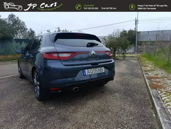 Renault Mégane 2016 - 12500 EUR, 106380 km - AUTO.MOTO.pt - 106380km - foto 4 de 13