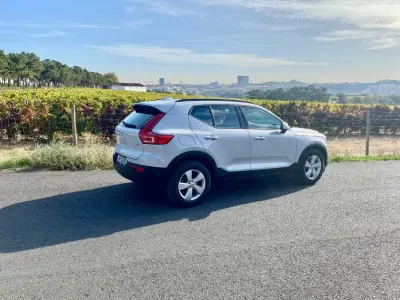 Volvo XC 40 2021 - 23500 EUR, 152242 km - AUTO.MOTO.pt - 152242km - foto 3 de 20