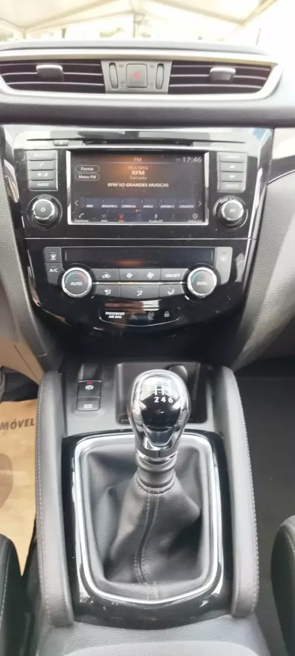 Nissan Qashqai 2021 - 23900 EUR, 67251 km - 67251km - foto 9 de 12